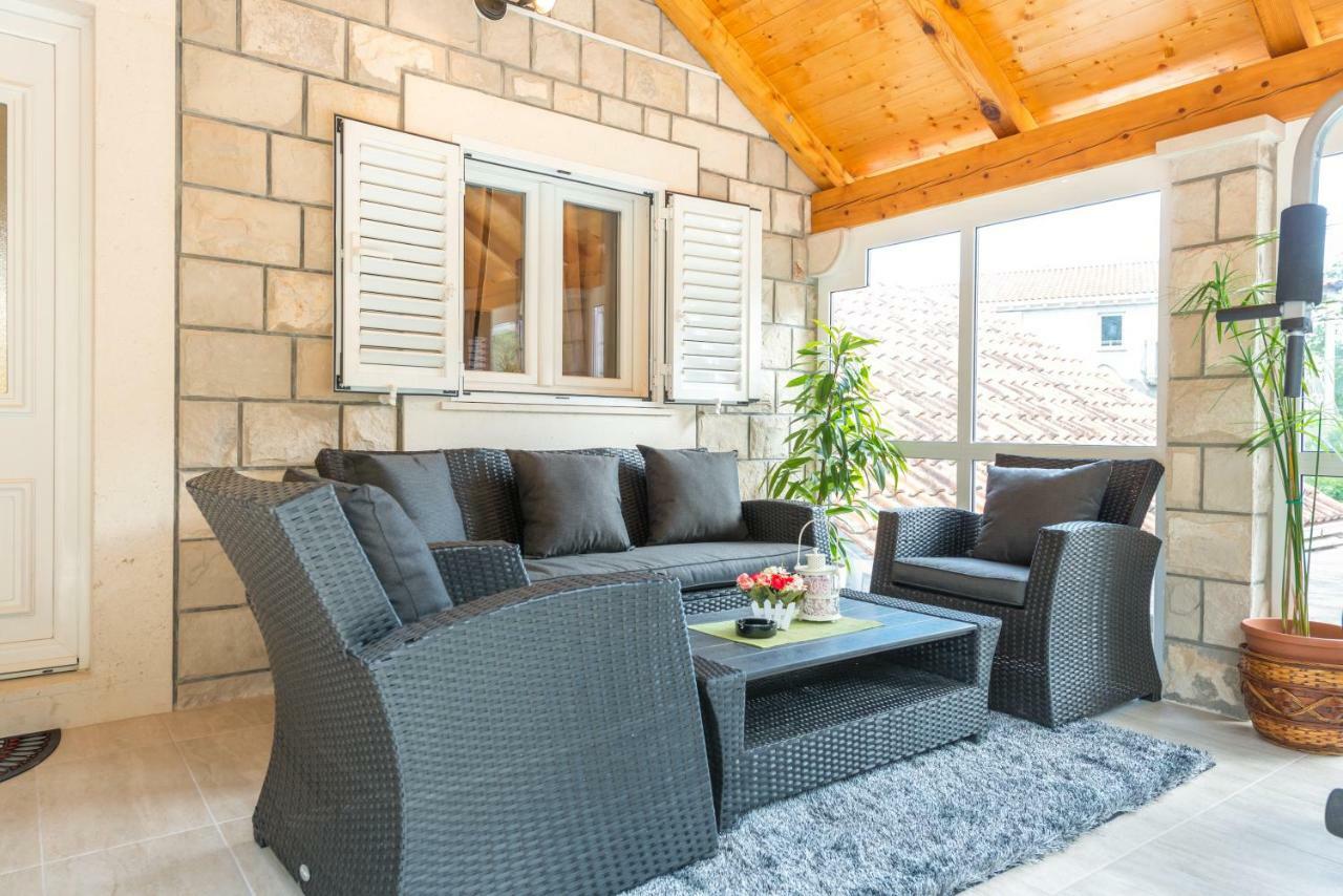 Tranquility And Nature In 4 Bedroom With Sea View Mokošica Exterior foto