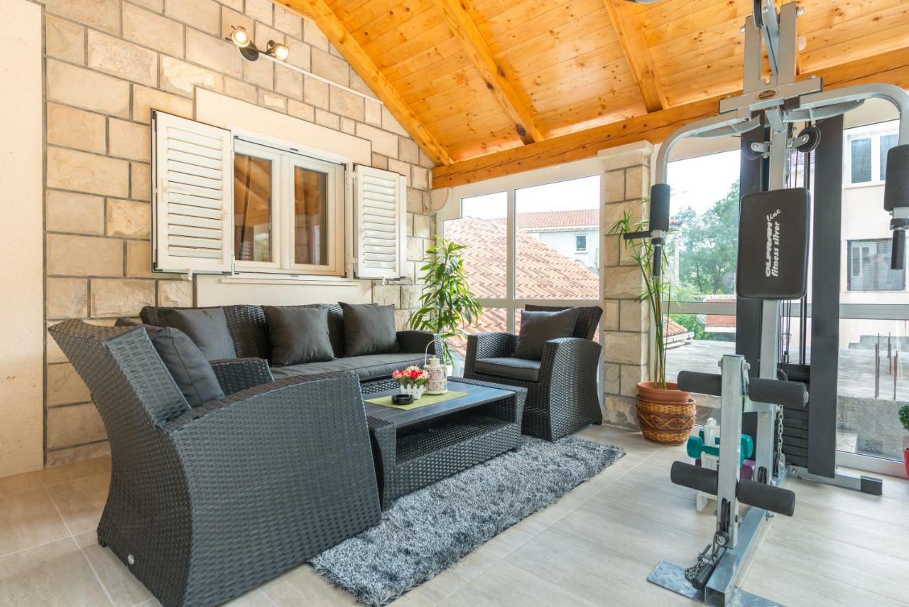 Tranquility And Nature In 4 Bedroom With Sea View Mokošica Exterior foto
